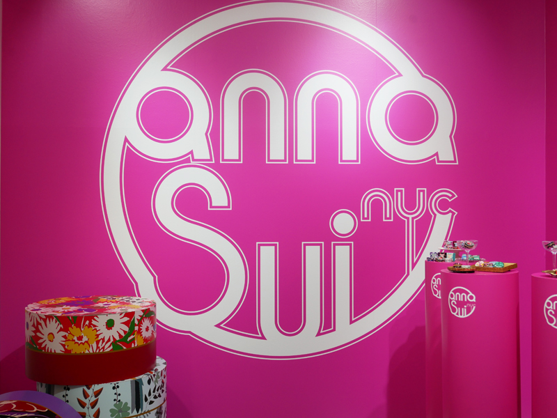アナスイNYC アナスイ コスメ 違い