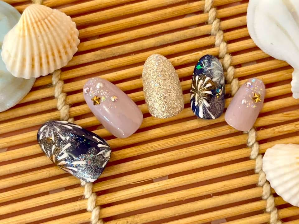 花火ネイル ネイビー