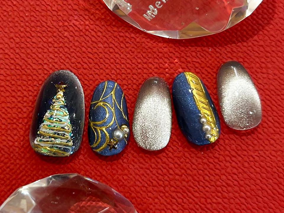 クリスマスネイル デザイン 2025
