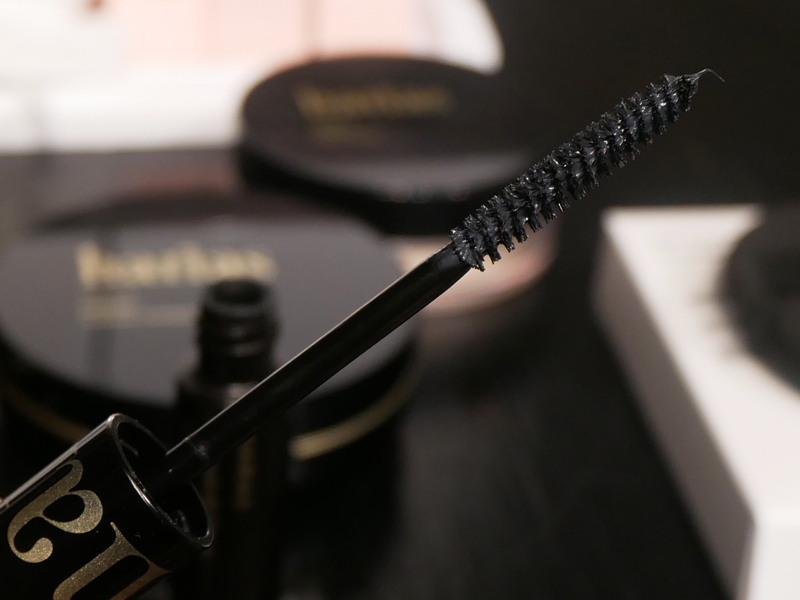 HARIAS まつ毛美容液マスカラ 評価