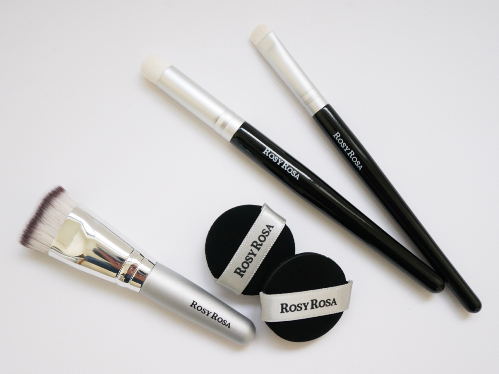 ロージーローザ ファンデブラシ パフ 人気 口コミ