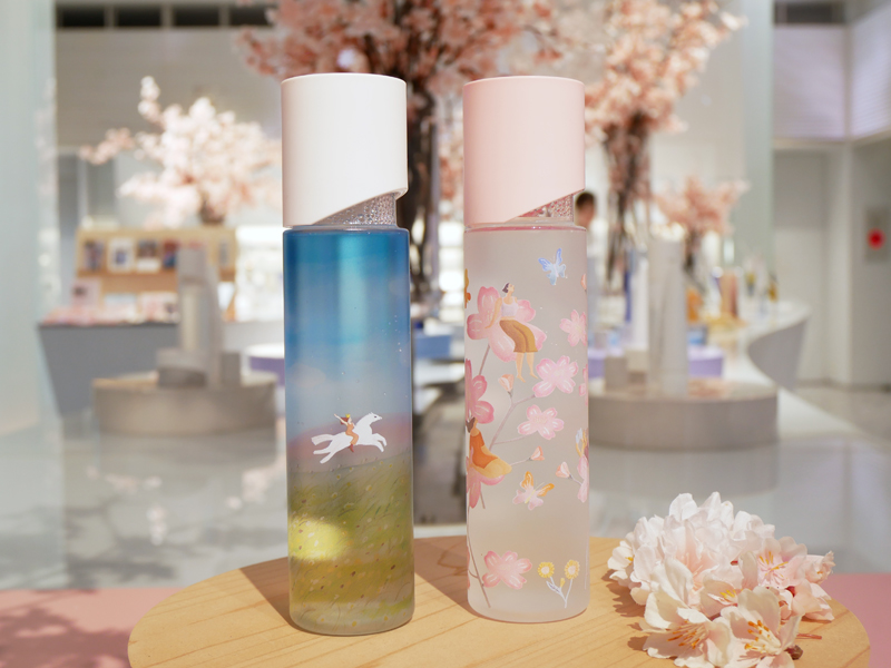 田中マリナ オルビスコラボ 化粧水ボトル