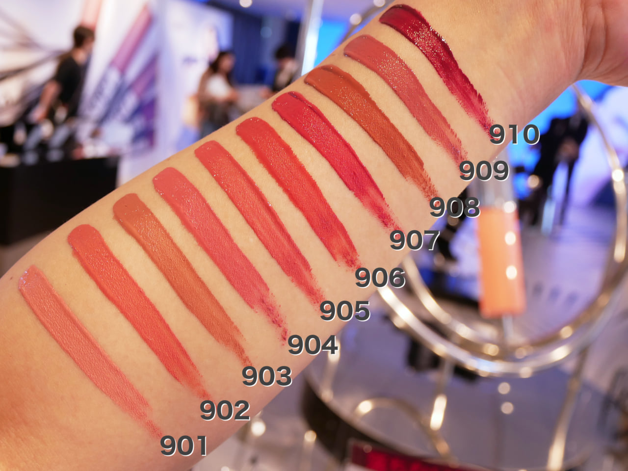 Laka パーフェクトツインリップ 発色 スウォッチ