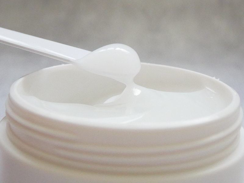 ヴァーチェ ナイトジェルパッククール 成分