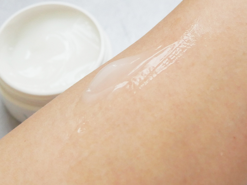 ヴァーチェ ナイトジェルパッククール 使ってみた